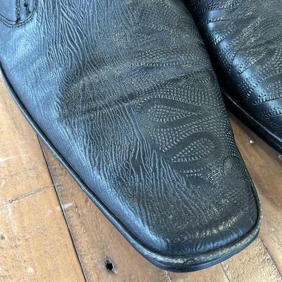 Alexander Hotto Men's Black Leather paisley etch Slip-On Shoes - Picture 3 of 12